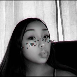 Meet your Posher, Natalie